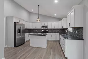 53784 Terre Verde Hills Ct, South Bend, IN 46628 - Photo 9