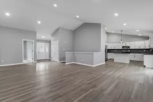 53784 Terre Verde Hills Ct, South Bend, IN 46628 - Photo 5