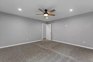 53784 Terre Verde Hills Ct, South Bend, IN 46628 - Photo 17