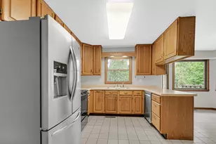 947 Sandpiper Dr, Chesterton, IN 46304 - Photo 9