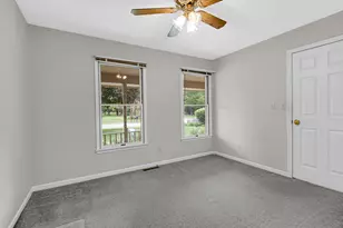 947 Sandpiper Dr, Chesterton, IN 46304 - Photo 17