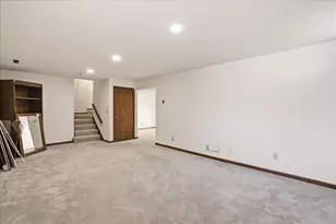 2 Woodhollow Dr, Schererville, IN 46375 - Photo 29