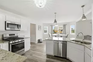 1414 Gates Dr, Schererville, IN 46375 - Photo 9