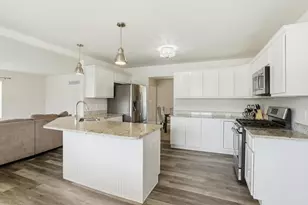 1414 Gates Dr, Schererville, IN 46375 - Photo 7