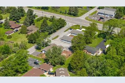1147 N Salt Creek Road, Chesterton, IN 46304 - Photo 13