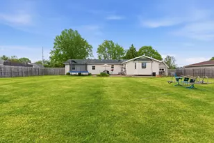 395 W State Road 8, Hebron, IN 46341 - Photo 25