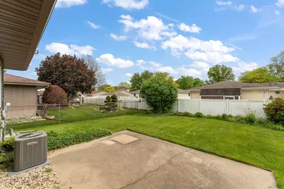 1225 Willow Lane, Schererville, IN 46375 - Photo 27