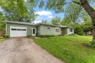 115 N George St, Medaryville, IN 47957 - Photo 11