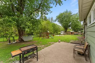 115 N George St, Medaryville, IN 47957 - Photo 21