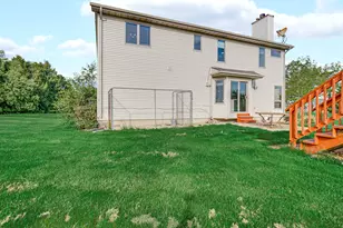 11616 Barberry Ct, Saint John, IN 46373 - Photo 3