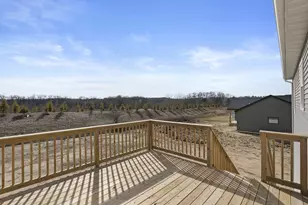543 Scenic View Ave, Valparaiso, IN 46385 - Photo 5