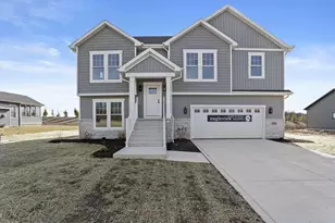 543 Scenic View Ave, Valparaiso, IN 46385 - Photo 1
