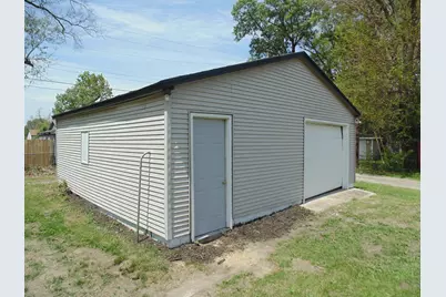 2830 Lake Street, Lake Station, IN 46405 - Photo 15