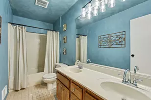 2752 Sunswept Ct, Valparaiso, IN 46383 - Photo 19