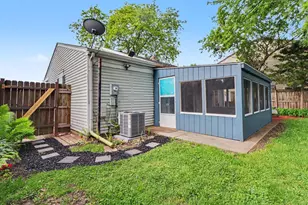 1140 W 59th Pl, Merrillville, IN 46410 - Photo 27