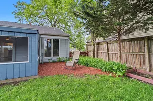 1140 W 59th Pl, Merrillville, IN 46410 - Photo 25