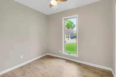 1140 W 59th Place, Merrillville, IN 46410 - Photo 17