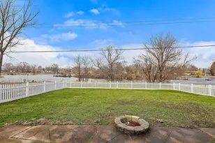 2600 W 59th Pl, Merrillville, IN 46410 - Photo 27