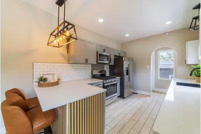 2395 Jefferson Street, Gary, IN 46407 - Photo 5