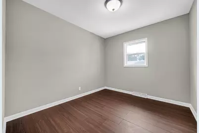 4310 E 12th Place, Gary, IN 46403 - Photo 15