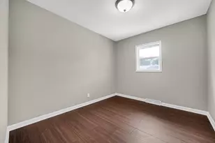 4310 E 12th Pl, Gary, IN 46403 - Photo 15