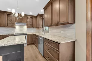 3502 42nd St, Highland, IN 46322 - Photo 9