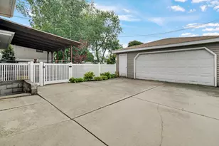 3502 42nd St, Highland, IN 46322 - Photo 27