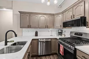 311 S Court St, Crown Point, IN 46307 - Photo 5
