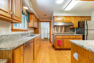 9430 Hilltop Drive, Saint John, IN 46373 - Photo 7