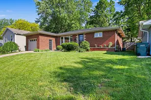 1305 Wood St, Valparaiso, IN 46383 - Photo 3