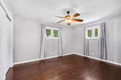 1305 Wood Street, Valparaiso, IN 46383 - Photo 17