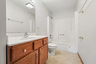 732 Sunflower Ln, Dyer, IN 46311 - Photo 5