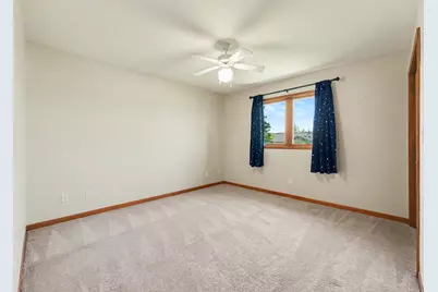 732 Sunflower Lane, Dyer, IN 46311 - Photo 7