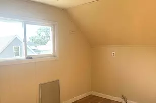 4935 Baring Ave, East Chicago, IN 46312 - Photo 11