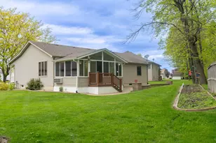 7019 Forest Ridge Dr, Schererville, IN 46375 - Photo 19