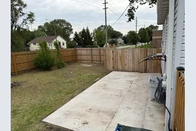 821 Huehn Street, Hammond, IN 46327 - Photo 9