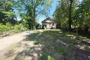519 Union St, Michigan City, IN 46360 - Photo 9