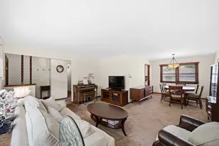 519 Hickory Ln, Munster, IN 46321 - Photo 3