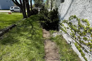 3809 Catalpa St, East Chicago, IN 46312 - Photo 3