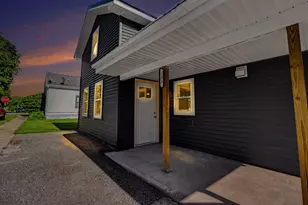 153 W Jefferson St, Westville, IN 46391 - Photo 3
