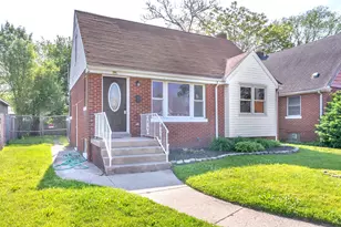 7221 McLaughlin Ave, Hammond, IN 46324 - Photo 3