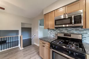340 Golfview Dr, Schererville, IN 46375 - Photo 17
