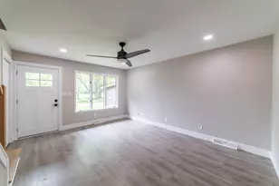 340 Golfview Dr, Schererville, IN 46375 - Photo 7