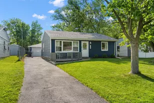 725 Juniper Rd, Valparaiso, IN 46385 - Photo 17