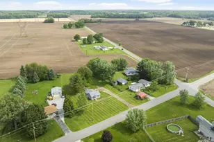 8951 E Chicago Rd, New Carlisle, IN 46552 - Photo 23