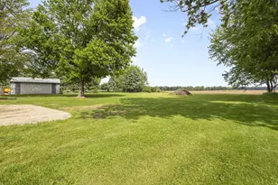 8951 E Chicago Rd, New Carlisle, IN 46552 - Photo 19