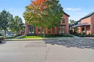 203 N Campbell St, Valparaiso, IN 46385 - Photo 17