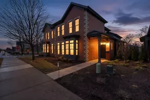 203 N Campbell St, Valparaiso, IN 46385 - Photo 17