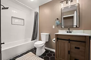 9434 Van Buren St, Crown Point, IN 46307 - Photo 19