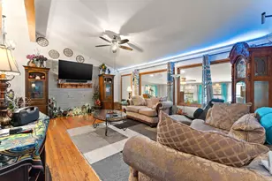 5340 Mary Ann Ln, Merrillville, IN 46410 - Photo 9